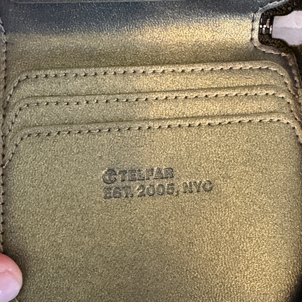 Telfar Wallet in Olive Green - Picture 4 of 5